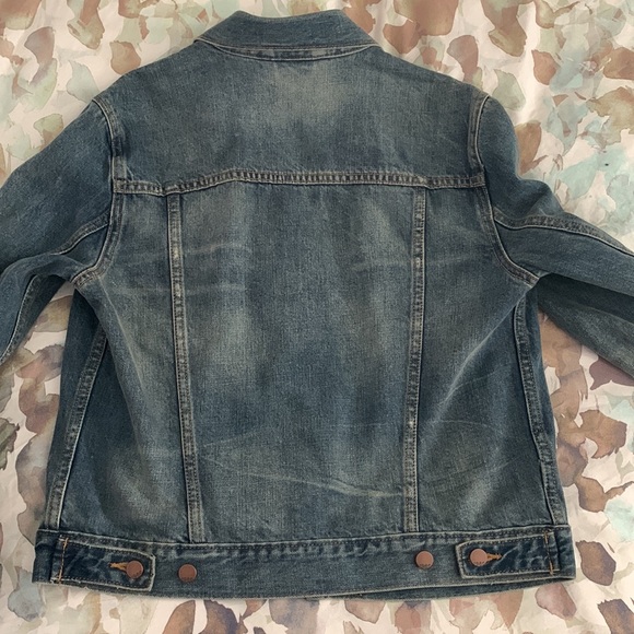 SOLD - EUC GAP jean jacket - Picture 2 of 5